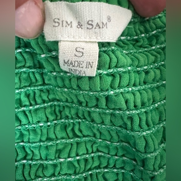 Sim and Sam 100% Cotton
Kelly Green Tiered Puff Sleeve Mini Dress
Size S - Picture 5 of 7